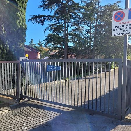 Apartma Zusterna Za Bazenom Koper városi község Kültér fotó